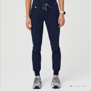 Figs Zamora navy blue joggers: XSPETITE